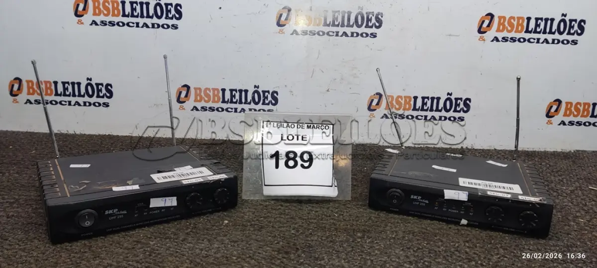 LOTE 189 - 02 RECEPTORES DE MICROFONE MARCA SKP. (NO ESTADO) ATENÇÃO! FAZER A VISITAÇÃO ANTES DE ARREMATAR, NÃO SABEMOS SE FUNCIONA, LEILÃO NÃO TEM GARANTIA E NEM DEVOLUÇÃO, SUJEITO A POSSÍVEIS AVARIAS VISÍVEIS/OCULTAS E/OU AUSÊNCIA DE COMPONENTES.