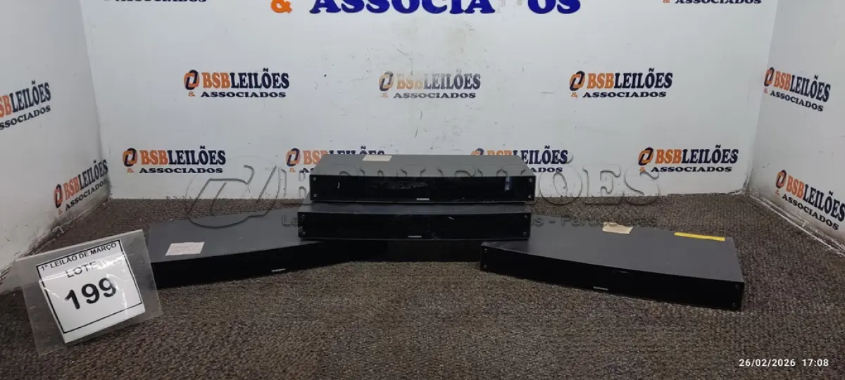 LOTE 199 - 04 TERMINAIS DE VIDEOCONFERÊNCIA MARCA TANDBERG. (NO ESTADO) ATENÇÃO! FAZER A VISITAÇÃO ANTES DE ARREMATAR, NÃO SABEMOS SE FUNCIONA, LEILÃO NÃO TEM GARANTIA E NEM DEVOLUÇÃO, SUJEITO A POSSÍVEIS AVARIAS VISÍVEIS/OCULTAS E/OU AUSÊNCIA DE COMPONENTES.