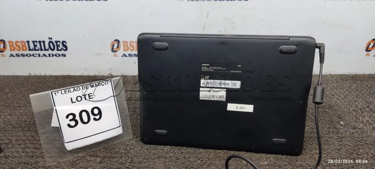 LOTE 309 - 01 NOTEBOOK 2GB DE MEMÓRIA, 16GB E.MMC TELA 11.6’’ LINHA CONNECT MARCA SAMSUNG SEM FONTE. (NO ESTADO) ATENÇÃO! FAZER A VISITAÇÃO ANTES DE ARREMATAR, NÃO SABEMOS SE FUNCIONA, LEILÃO NÃO TEM GARANTIA E NEM DEVOLUÇÃO, SUJEITO A POSSÍVEIS AVARIAS VISÍVEIS/OCULTAS E/OU AUSÊNCIA DE COMPONENTES.