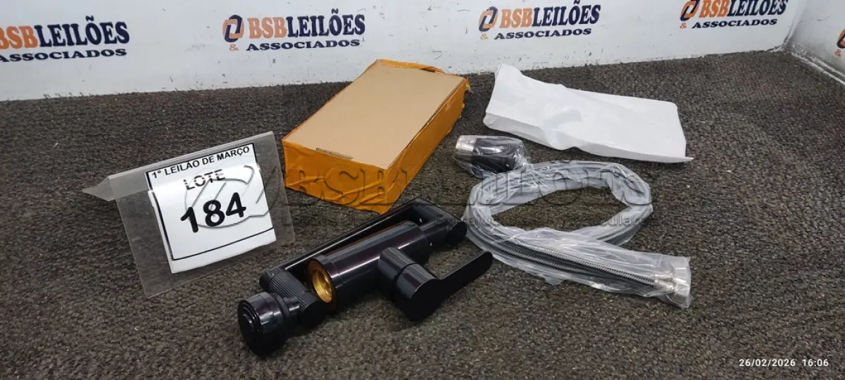 LOTE 184 - 01 TORNEIRA PARA ÁGUA FRIA E QUENTE. (NO ESTADO) ATENÇÃO! FAZER A VISITAÇÃO ANTES DE ARREMATAR, NÃO SABEMOS SE FUNCIONA, LEILÃO NÃO TEM GARANTIA E NEM DEVOLUÇÃO, SUJEITO A POSSÍVEIS AVARIAS VISÍVEIS/OCULTAS E/OU AUSÊNCIA DE COMPONENTES.