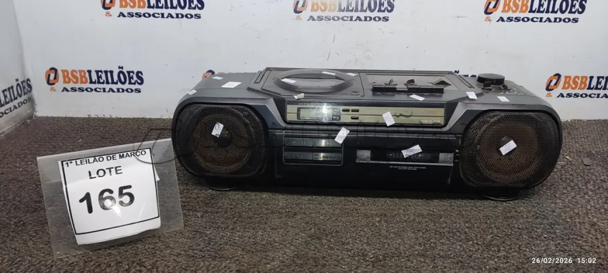 LOTE 165 - 01 MICRO SYSTEM TOCA CD, FITA CASSETE E RÁDIO MARCA AIWA. (NO ESTADO) ATENÇÃO! FAZER A VISITAÇÃO ANTES DE ARREMATAR, NÃO SABEMOS SE FUNCIONA, LEILÃO NÃO TEM GARANTIA E NEM DEVOLUÇÃO, SUJEITO A POSSÍVEIS AVARIAS VISÍVEIS/OCULTAS E/OU AUSÊNCIA DE COMPONENTES.