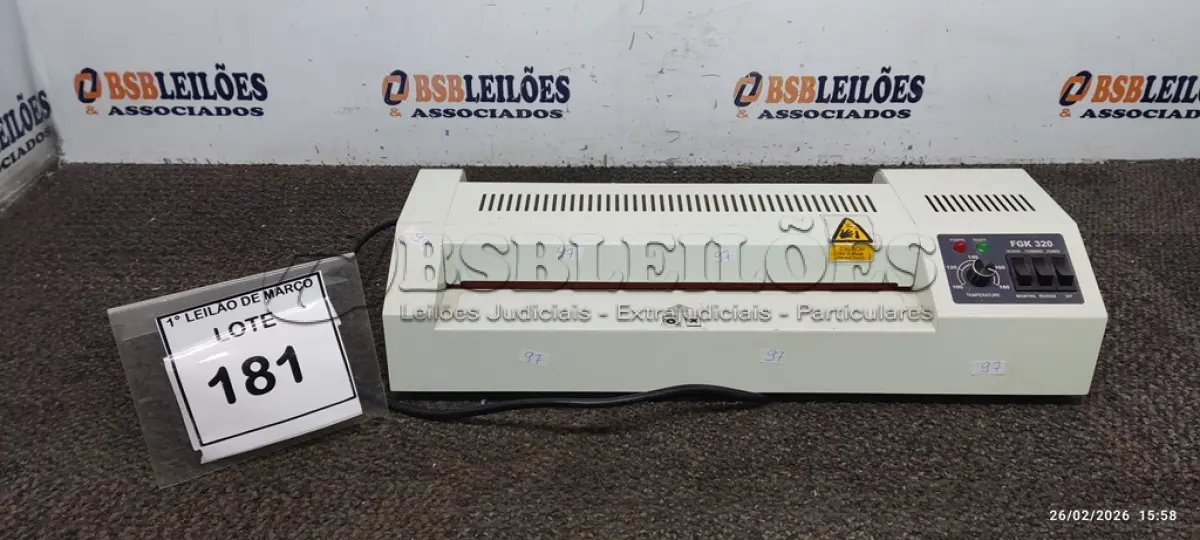 LOTE 181 - 01 LAMINADORA. (NO ESTADO) ATENÇÃO! FAZER A VISITAÇÃO ANTES DE ARREMATAR, NÃO SABEMOS SE FUNCIONA, LEILÃO NÃO TEM GARANTIA E NEM DEVOLUÇÃO, SUJEITO A POSSÍVEIS AVARIAS VISÍVEIS/OCULTAS E/OU AUSÊNCIA DE COMPONENTES.