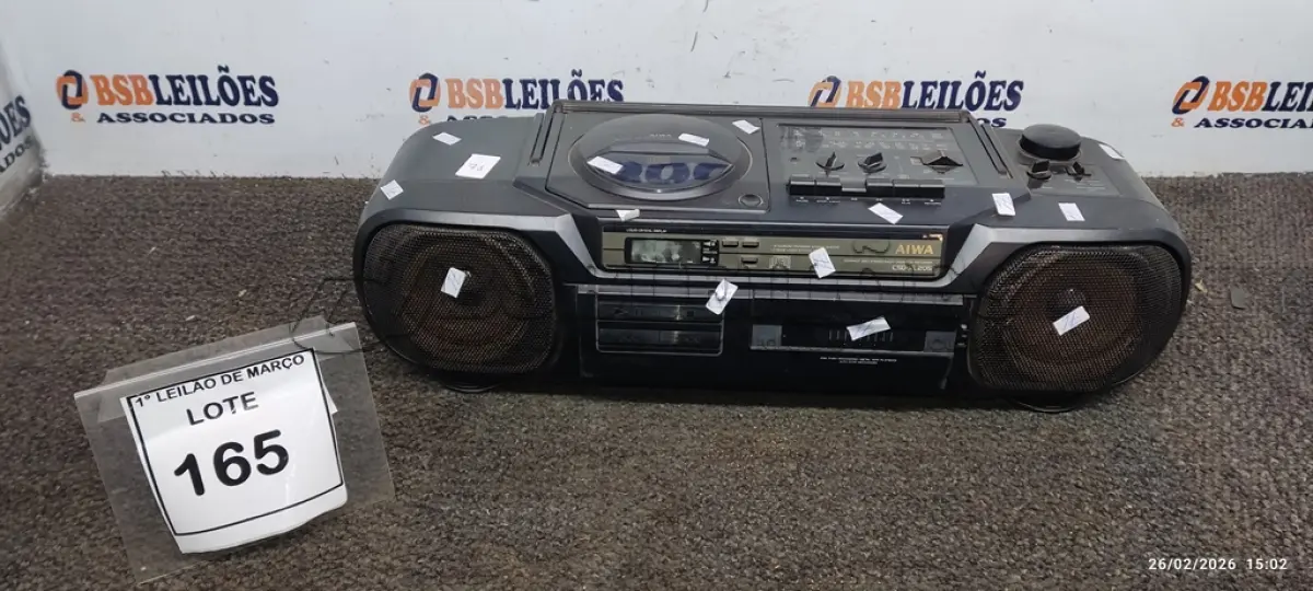 LOTE 165 - 01 MICRO SYSTEM TOCA CD, FITA CASSETE E RÁDIO MARCA AIWA. (NO ESTADO) ATENÇÃO! FAZER A VISITAÇÃO ANTES DE ARREMATAR, NÃO SABEMOS SE FUNCIONA, LEILÃO NÃO TEM GARANTIA E NEM DEVOLUÇÃO, SUJEITO A POSSÍVEIS AVARIAS VISÍVEIS/OCULTAS E/OU AUSÊNCIA DE COMPONENTES.