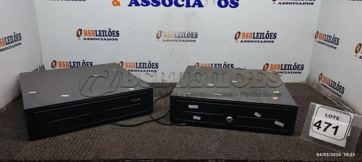 LOTE 471 - 02 GAVETAS DE DINHEIRO. (NO ESTADO) ATENÇÃO! FAZER A VISITAÇÃO ANTES DE ARREMATAR, NÃO SABEMOS SE FUNCIONA, LEILÃO NÃO TEM GARANTIA E NEM DEVOLUÇÃO, SUJEITO A POSSÍVEIS AVARIAS VISÍVEIS/OCULTAS E/OU AUSÊNCIA DE COMPONENTES.