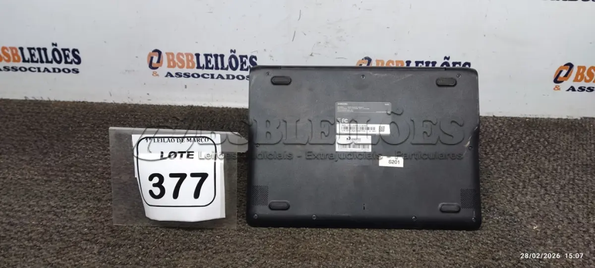 LOTE 377 - 01 NOTEBOOK 2GB DE MEMÓRIA, 16GB E.MMC TELA 11.6’’ LINHA CONNECT MARCA SAMSUNG SEM FONTE. (NO ESTADO) ATENÇÃO! FAZER A VISITAÇÃO ANTES DE ARREMATAR, NÃO SABEMOS SE FUNCIONA, LEILÃO NÃO TEM GARANTIA E NEM DEVOLUÇÃO, SUJEITO A POSSÍVEIS AVARIAS VISÍVEIS/OCULTAS E/OU AUSÊNCIA DE COMPONENTES.