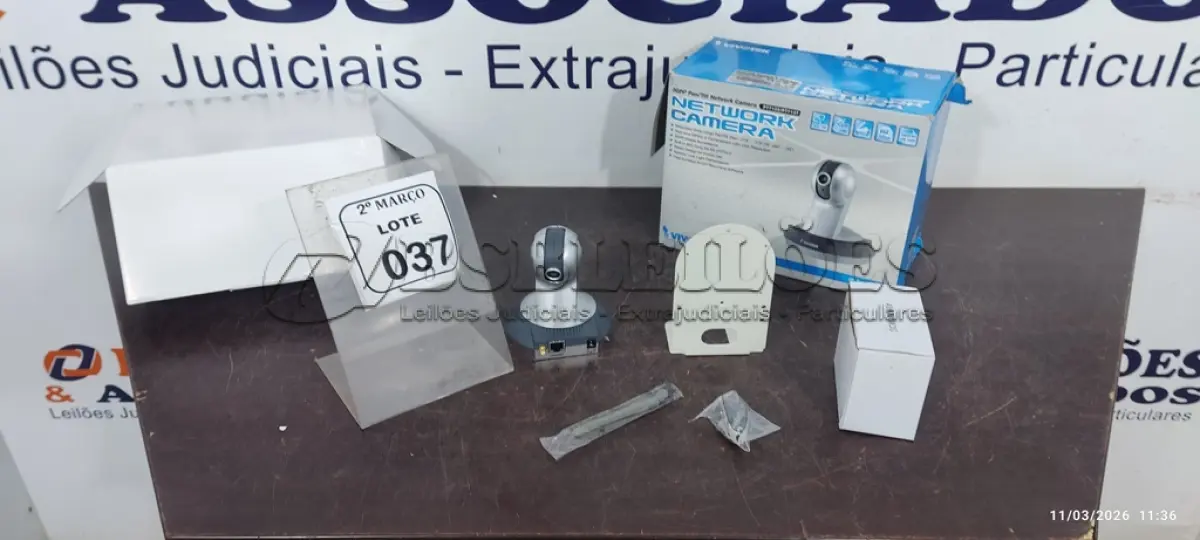 LOTE 037 - 01 CÂMERA NETWORK MARCA VIVOTEK. (NO ESTADO) ATENÇÃO! FAZER A VISITAÇÃO ANTES DE ARREMATAR, NÃO SABEMOS SE FUNCIONA, LEILÃO NÃO TEM GARANTIA E NEM DEVOLUÇÃO, SUJEITO A POSSÍVEIS AVARIAS VISÍVEIS/OCULTAS E/OU AUSÊNCIA DE COMPONENTES.