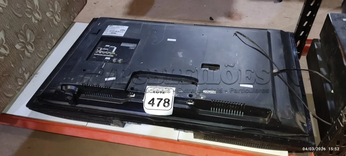 LOTE 478 - 01 TV LCD 40’’ MARCA SAMSUNG E 01 TV LCD 42’’ MARCA AOC. (NO ESTADO) ATENÇÃO! FAZER A VISITAÇÃO ANTES DE ARREMATAR, NÃO SABEMOS SE FUNCIONA, LEILÃO NÃO TEM GARANTIA E NEM DEVOLUÇÃO, SUJEITO A POSSÍVEIS AVARIAS VISÍVEIS/OCULTAS E/OU AUSÊNCIA DE COMPONENTES.
