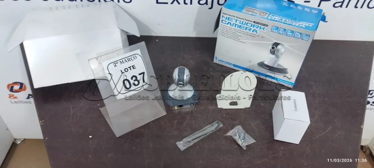 LOTE 037 - 01 CÂMERA NETWORK MARCA VIVOTEK. (NO ESTADO) ATENÇÃO! FAZER A VISITAÇÃO ANTES DE ARREMATAR, NÃO SABEMOS SE FUNCIONA, LEILÃO NÃO TEM GARANTIA E NEM DEVOLUÇÃO, SUJEITO A POSSÍVEIS AVARIAS VISÍVEIS/OCULTAS E/OU AUSÊNCIA DE COMPONENTES.