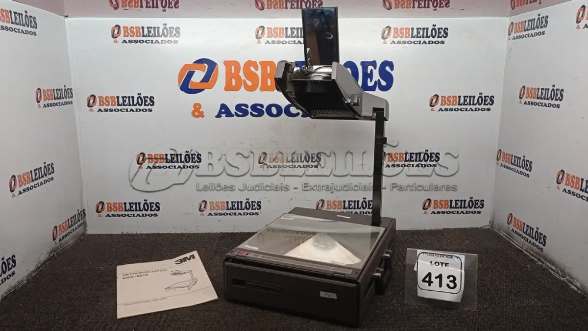LOTE 413 - 01 RETROPROJETOR MARCA 3M. (NO ESTADO) ATENÇÃO! FAZER A VISITAÇÃO ANTES DE ARREMATAR, NÃO SABEMOS SE FUNCIONA, LEILÃO NÃO TEM GARANTIA E NEM DEVOLUÇÃO, SUJEITO A POSSÍVEIS AVARIAS VISÍVEIS/OCULTAS E/OU AUSÊNCIA DE COMPONENTES.
