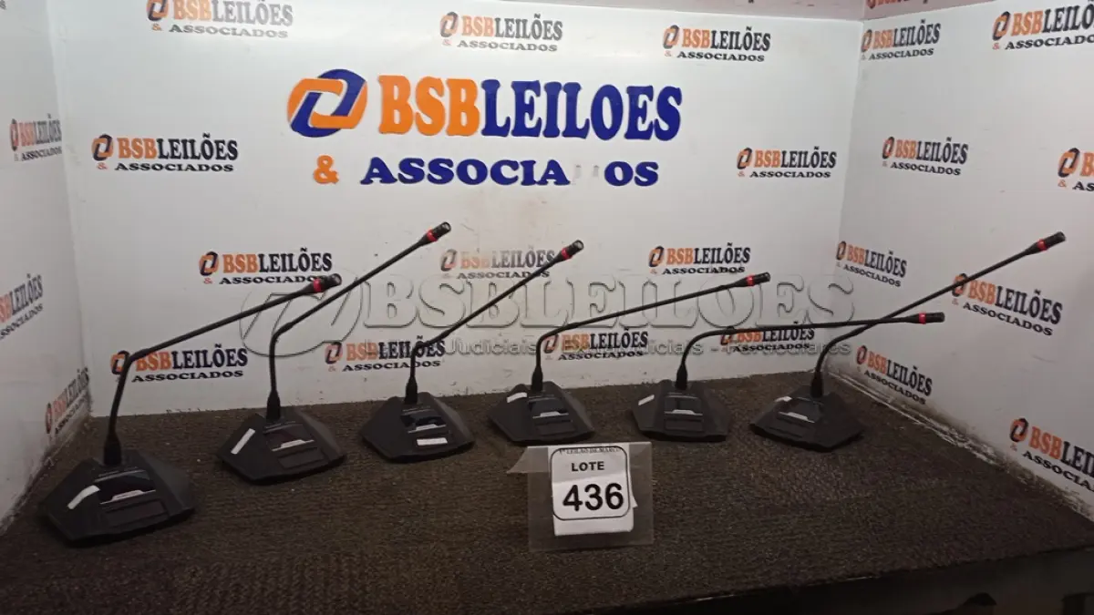 LOTE 436 - 06 MICROFONES DE MESA MODELO KLT16G MARCA KAERSECT. (NO ESTADO) ATENÇÃO! FAZER A VISITAÇÃO ANTES DE ARREMATAR, NÃO SABEMOS SE FUNCIONA, LEILÃO NÃO TEM GARANTIA E NEM DEVOLUÇÃO, SUJEITO A POSSÍVEIS AVARIAS VISÍVEIS/OCULTAS E/OU AUSÊNCIA DE COMPONENTES.