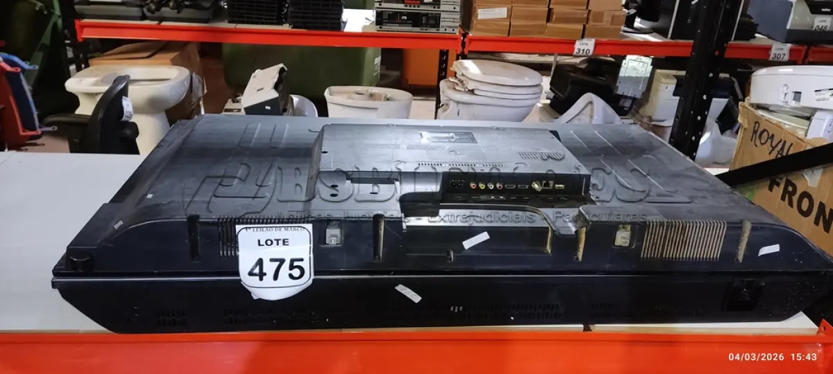 LOTE 475 - 01 TV LCD 48’’ MARCA PHILCO E 01 TV LCD 50’’ MARCA PHILIPS. (NO ESTADO) ATENÇÃO! FAZER A VISITAÇÃO ANTES DE ARREMATAR, NÃO SABEMOS SE FUNCIONA, LEILÃO NÃO TEM GARANTIA E NEM DEVOLUÇÃO, SUJEITO A POSSÍVEIS AVARIAS VISÍVEIS/OCULTAS E/OU AUSÊNCIA DE COMPONENTES.