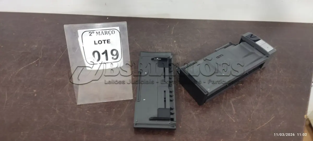 LOTE 019 - 01 SCANNER MODELO I940 MARCA KODAK SEM FONTE. (NO ESTADO) ATENÇÃO! FAZER A VISITAÇÃO ANTES DE ARREMATAR, NÃO SABEMOS SE FUNCIONA, LEILÃO NÃO TEM GARANTIA E NEM DEVOLUÇÃO, SUJEITO A POSSÍVEIS AVARIAS VISÍVEIS/OCULTAS E/OU AUSÊNCIA DE COMPONENTES.