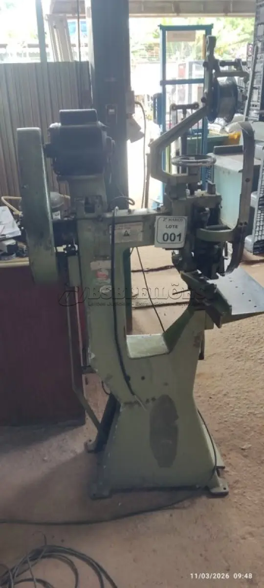 LOTE 001 - 01 GRAMPEADOR INDUSTRIAL MARCA MIRUNA 110V/220V. (NO ESTADO) ATENÇÃO! FAZER A VISITAÇÃO ANTES DE ARREMATAR, NÃO SABEMOS SE FUNCIONA, LEILÃO NÃO TEM GARANTIA E NEM DEVOLUÇÃO, SUJEITO A POSSÍVEIS AVARIAS VISÍVEIS/OCULTAS E/OU AUSÊNCIA DE COMPONENTES.