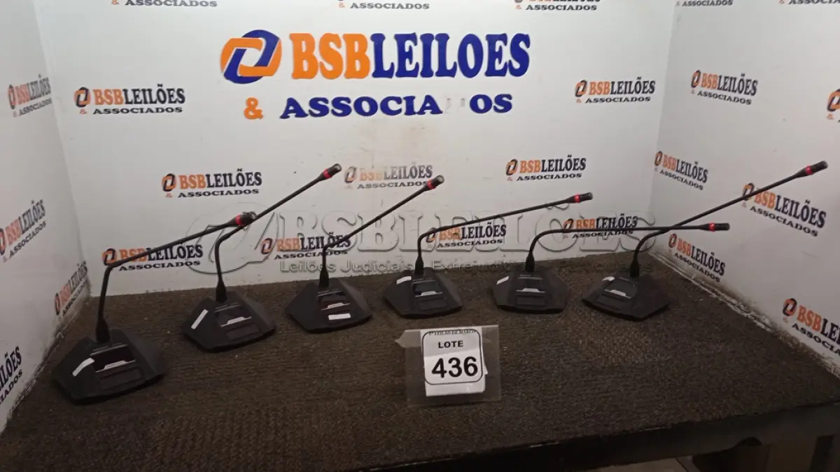 LOTE 436 - 06 MICROFONES DE MESA MODELO KLT16G MARCA KAERSECT. (NO ESTADO) ATENÇÃO! FAZER A VISITAÇÃO ANTES DE ARREMATAR, NÃO SABEMOS SE FUNCIONA, LEILÃO NÃO TEM GARANTIA E NEM DEVOLUÇÃO, SUJEITO A POSSÍVEIS AVARIAS VISÍVEIS/OCULTAS E/OU AUSÊNCIA DE COMPONENTES.