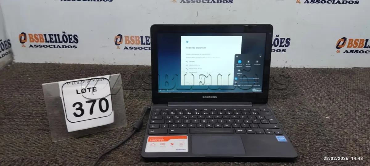 LOTE 370 - 01 NOTEBOOK 2GB DE MEMÓRIA, 16GB E.MMC TELA 11.6’’ LINHA CONNECT MARCA SAMSUNG COM FONTE. (NO ESTADO) ATENÇÃO! FAZER A VISITAÇÃO ANTES DE ARREMATAR, NÃO SABEMOS SE FUNCIONA, LEILÃO NÃO TEM GARANTIA E NEM DEVOLUÇÃO, SUJEITO A POSSÍVEIS AVARIAS VISÍVEIS/OCULTAS E/OU AUSÊNCIA DE COMPONENTES.