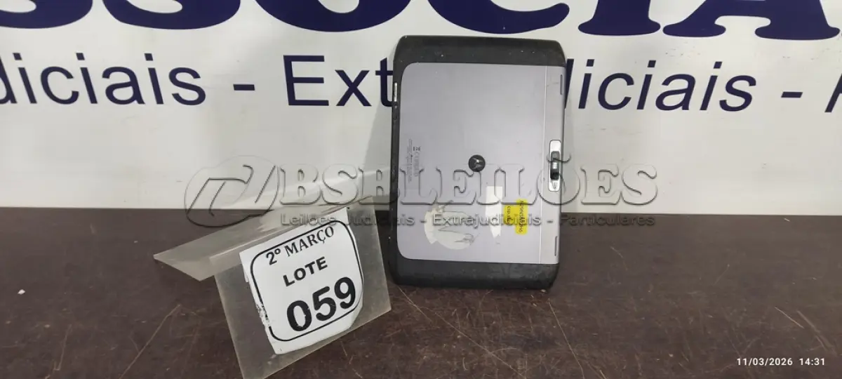 LOTE 059 - 01 TABLET MARCA MOTOROLA. (NO ESTADO) ATENÇÃO! FAZER A VISITAÇÃO ANTES DE ARREMATAR, NÃO SABEMOS SE FUNCIONA, LEILÃO NÃO TEM GARANTIA E NEM DEVOLUÇÃO, SUJEITO A POSSÍVEIS AVARIAS VISÍVEIS/OCULTAS E/OU AUSÊNCIA DE COMPONENTES.