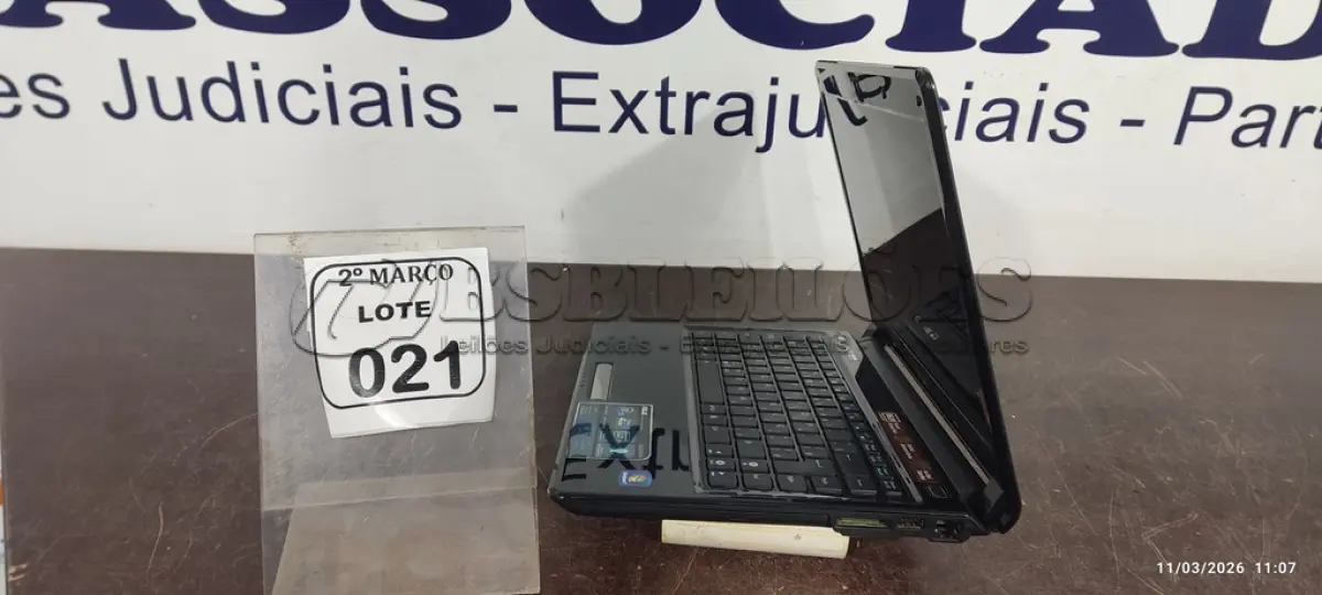 LOTE 021 - 01 NOTEBOOK MARCA ASUS SEM CARREGADOR. (NO ESTADO) ATENÇÃO! FAZER A VISITAÇÃO ANTES DE ARREMATAR, NÃO SABEMOS SE FUNCIONA, LEILÃO NÃO TEM GARANTIA E NEM DEVOLUÇÃO, SUJEITO A POSSÍVEIS AVARIAS VISÍVEIS/OCULTAS E/OU AUSÊNCIA DE COMPONENTES.