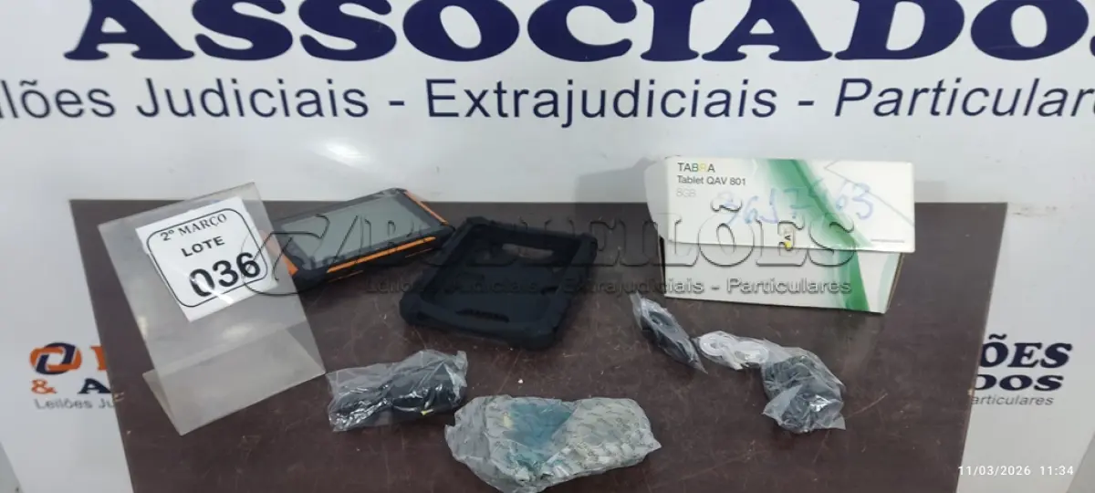 LOTE 036 - 01 TABLET MODELO QAV 801 8GB MARCA TABRA. (NO ESTADO) ATENÇÃO! FAZER A VISITAÇÃO ANTES DE ARREMATAR, NÃO SABEMOS SE FUNCIONA, LEILÃO NÃO TEM GARANTIA E NEM DEVOLUÇÃO, SUJEITO A POSSÍVEIS AVARIAS VISÍVEIS/OCULTAS E/OU AUSÊNCIA DE COMPONENTES.