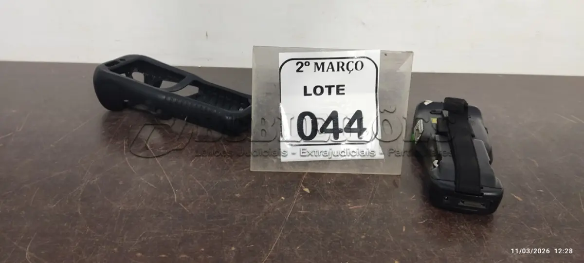 LOTE 044 - 01 COLETORA DE DADOS PORTÁTIL MODELO DOLPHIN 6500 MARCA HONEYWELL. (NO ESTADO) ATENÇÃO! FAZER A VISITAÇÃO ANTES DE ARREMATAR, NÃO SABEMOS SE FUNCIONA, LEILÃO NÃO TEM GARANTIA E NEM DEVOLUÇÃO, SUJEITO A POSSÍVEIS AVARIAS VISÍVEIS/OCULTAS E/OU AUSÊNCIA DE COMPONENTES.