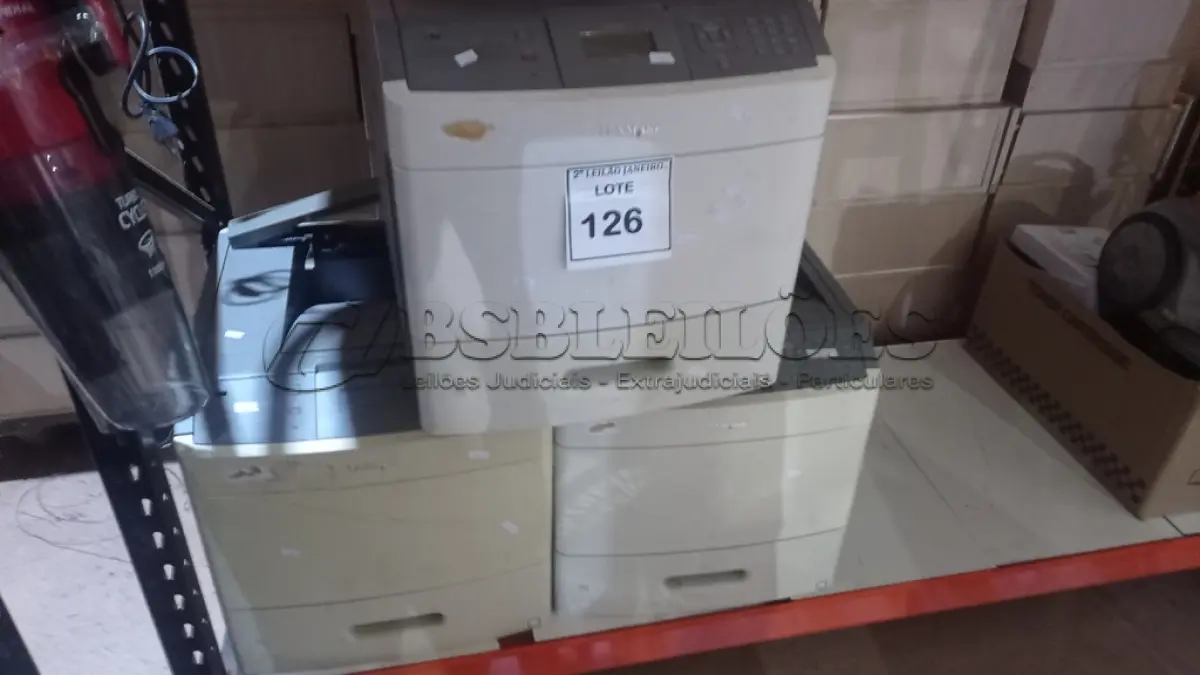 LOTE 126 - 03 IMPRESSORAS MARCA LEXMARK MODELOS DIVERSOS. (NO ESTADO) ATENÇÃO! FAZER A VISITAÇÃO ANTES DE ARREMATAR, NÃO SABEMOS SE FUNCIONA. LEILÃO NÃO TEM GARANTIA E NEM DEVOLUÇÃO, SUJEITO A POSSÍVEIS AVARIAS VISÍVEIS/OCULTAS E/OU AUSÊNCIA DE COMPONENTES.