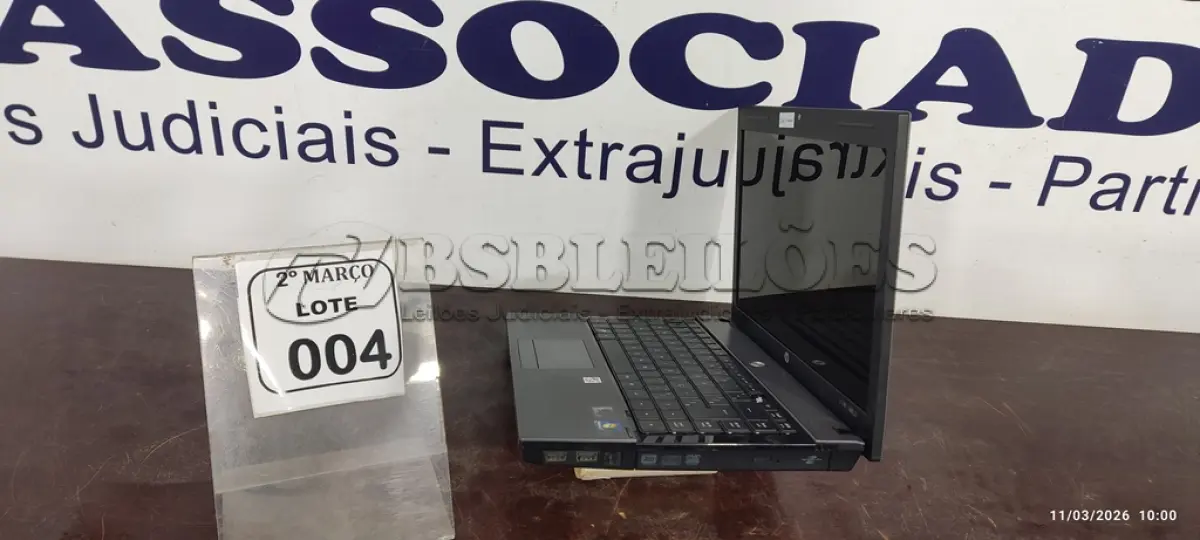 LOTE 004 - 01 NOTEBOOK MARCA HP SEM CARREGADOR. (NO ESTADO) ATENÇÃO! FAZER A VISITAÇÃO ANTES DE ARREMATAR, NÃO SABEMOS SE FUNCIONA, LEILÃO NÃO TEM GARANTIA E NEM DEVOLUÇÃO, SUJEITO A POSSÍVEIS AVARIAS VISÍVEIS/OCULTAS E/OU AUSÊNCIA DE COMPONENTES.