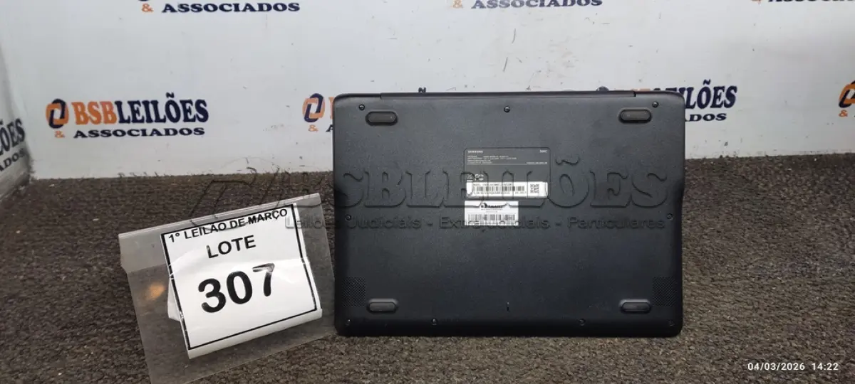 LOTE 307 - 01 NOTEBOOK 2GB DE MEMÓRIA, 16GB E.MMC TELA 11.6’’ LINHA CONNECT MARCA SAMSUNG SEM FONTE. (NO ESTADO) ATENÇÃO! FAZER A VISITAÇÃO ANTES DE ARREMATAR, NÃO SABEMOS SE FUNCIONA, LEILÃO NÃO TEM GARANTIA E NEM DEVOLUÇÃO, SUJEITO A POSSÍVEIS AVARIAS VISÍVEIS/OCULTAS E/OU AUSÊNCIA DE COMPONENTES.