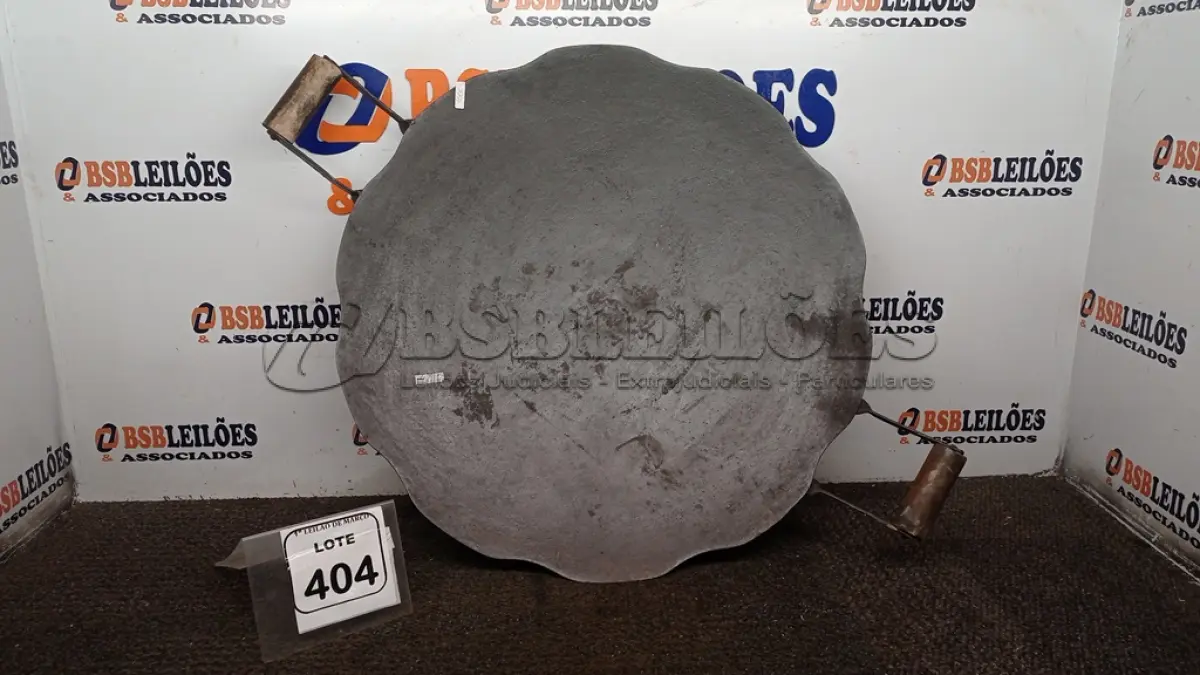 LOTE 404 - 01 TACHO DE FERRO. (NO ESTADO) ATENÇÃO! FAZER A VISITAÇÃO ANTES DE ARREMATAR, NÃO SABEMOS SE FUNCIONA, LEILÃO NÃO TEM GARANTIA E NEM DEVOLUÇÃO, SUJEITO A POSSÍVEIS AVARIAS VISÍVEIS/OCULTAS E/OU AUSÊNCIA DE COMPONENTES.