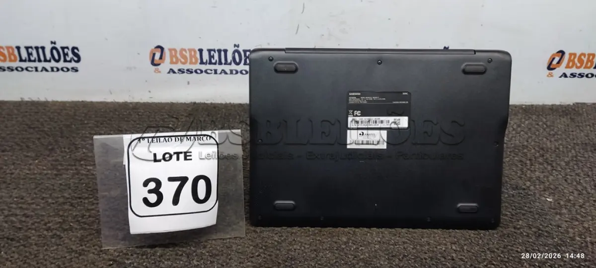 LOTE 370 - 01 NOTEBOOK 2GB DE MEMÓRIA, 16GB E.MMC TELA 11.6’’ LINHA CONNECT MARCA SAMSUNG COM FONTE. (NO ESTADO) ATENÇÃO! FAZER A VISITAÇÃO ANTES DE ARREMATAR, NÃO SABEMOS SE FUNCIONA, LEILÃO NÃO TEM GARANTIA E NEM DEVOLUÇÃO, SUJEITO A POSSÍVEIS AVARIAS VISÍVEIS/OCULTAS E/OU AUSÊNCIA DE COMPONENTES.