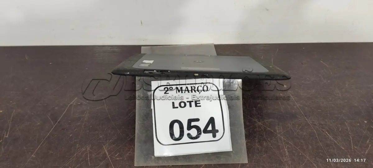 LOTE 054 - 01 TABLET MARCA MOTOROLA. (NO ESTADO) ATENÇÃO! FAZER A VISITAÇÃO ANTES DE ARREMATAR, NÃO SABEMOS SE FUNCIONA, LEILÃO NÃO TEM GARANTIA E NEM DEVOLUÇÃO, SUJEITO A POSSÍVEIS AVARIAS VISÍVEIS/OCULTAS E/OU AUSÊNCIA DE COMPONENTES.
