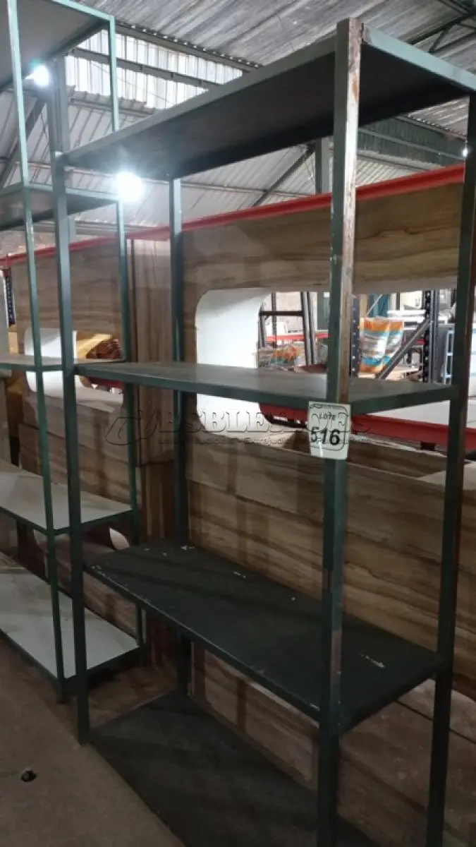 LOTE 516 - 01 ESTANTE DE FERRO DE 1,16X1,99M. (NO ESTADO) ATENÇÃO! FAZER A VISITAÇÃO ANTES DE ARREMATAR, NÃO SABEMOS SE FUNCIONA, LEILÃO NÃO TEM GARANTIA E NEM DEVOLUÇÃO, SUJEITO A POSSÍVEIS AVARIAS VISÍVEIS/OCULTAS E/OU AUSÊNCIA DE COMPONENTES.