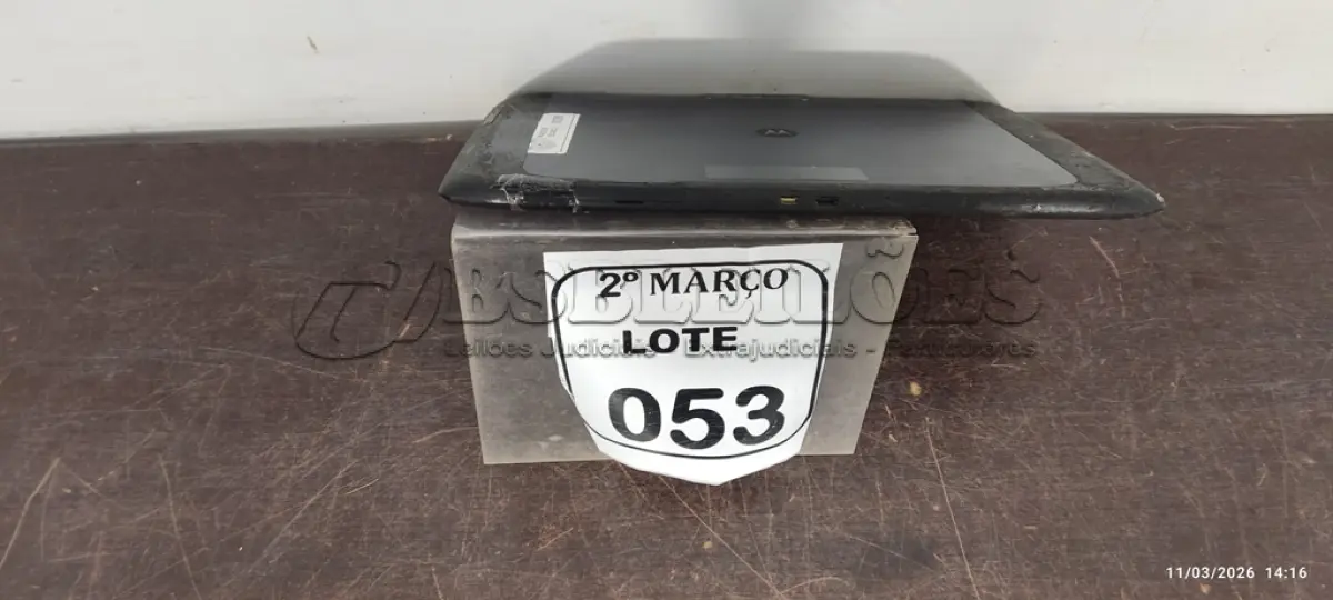 LOTE 053 - 01 TABLET MARCA MOTOROLA. (NO ESTADO) ATENÇÃO! FAZER A VISITAÇÃO ANTES DE ARREMATAR, NÃO SABEMOS SE FUNCIONA, LEILÃO NÃO TEM GARANTIA E NEM DEVOLUÇÃO, SUJEITO A POSSÍVEIS AVARIAS VISÍVEIS/OCULTAS E/OU AUSÊNCIA DE COMPONENTES.