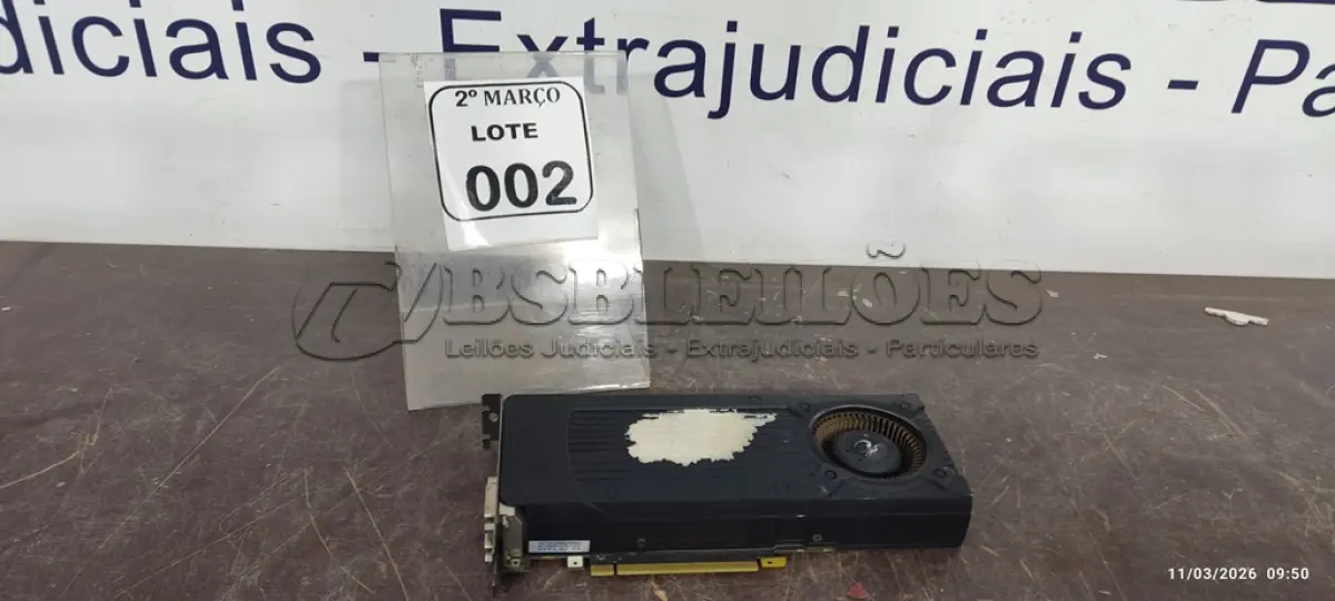 LOTE 002 - 01 PLACA DE VÍDEO. (NO ESTADO) ATENÇÃO! FAZER A VISITAÇÃO ANTES DE ARREMATAR, NÃO SABEMOS SE FUNCIONA, LEILÃO NÃO TEM GARANTIA E NEM DEVOLUÇÃO, SUJEITO A POSSÍVEIS AVARIAS VISÍVEIS/OCULTAS E/OU AUSÊNCIA DE COMPONENTES.