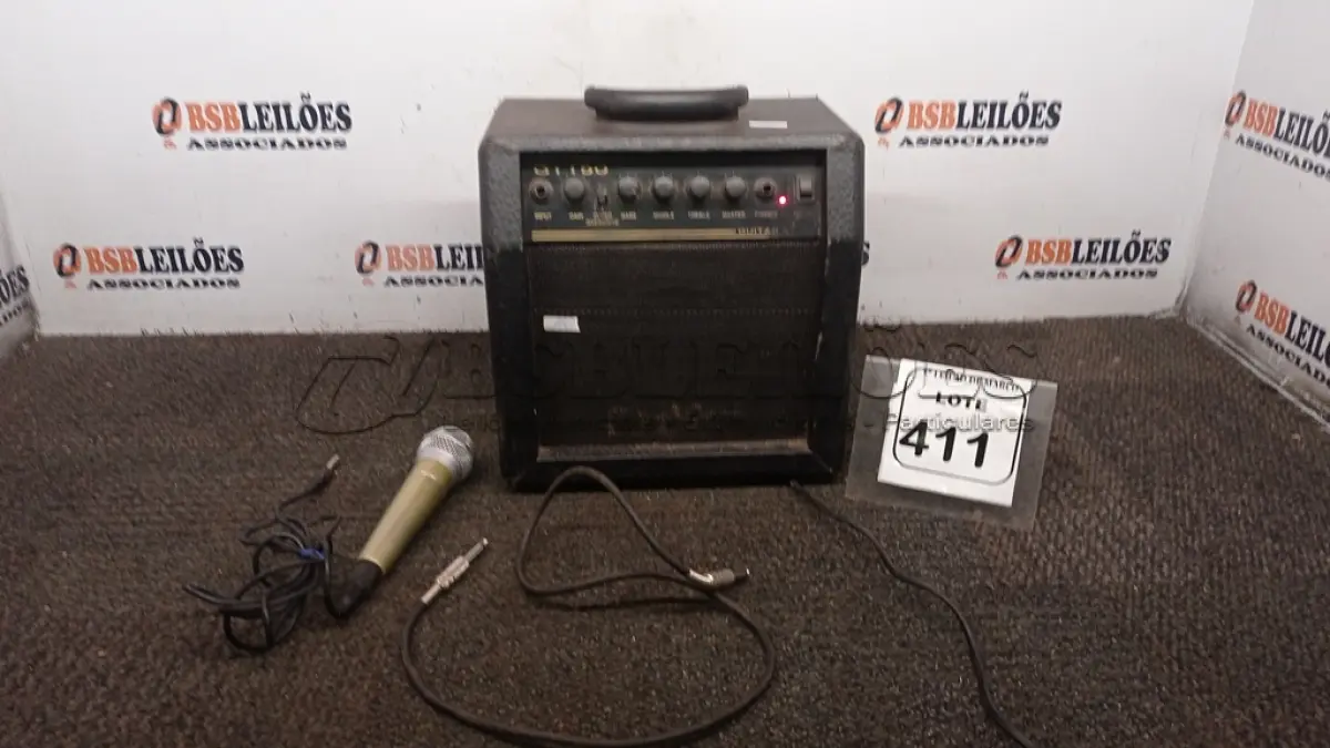 LOTE 411 - 01 CUBO AMPLIFICADOR PARA GUITARRA MODELO GT150 MARCA SHELDON. (NO ESTADO) ATENÇÃO! FAZER A VISITAÇÃO ANTES DE ARREMATAR, NÃO SABEMOS SE FUNCIONA, LEILÃO NÃO TEM GARANTIA E NEM DEVOLUÇÃO, SUJEITO A POSSÍVEIS AVARIAS VISÍVEIS/OCULTAS E/OU AUSÊNCIA DE COMPONENTES.