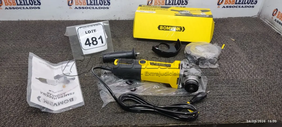 LOTE 481 - 01 ESMERILHADEIRA ANGULAR 710W 220V (PRODUTO NOVO). (NO ESTADO) ATENÇÃO! FAZER A VISITAÇÃO ANTES DE ARREMATAR, NÃO SABEMOS SE FUNCIONA, LEILÃO NÃO TEM GARANTIA E NEM DEVOLUÇÃO, SUJEITO A POSSÍVEIS AVARIAS VISÍVEIS/OCULTAS E/OU AUSÊNCIA DE COMPONENTES.