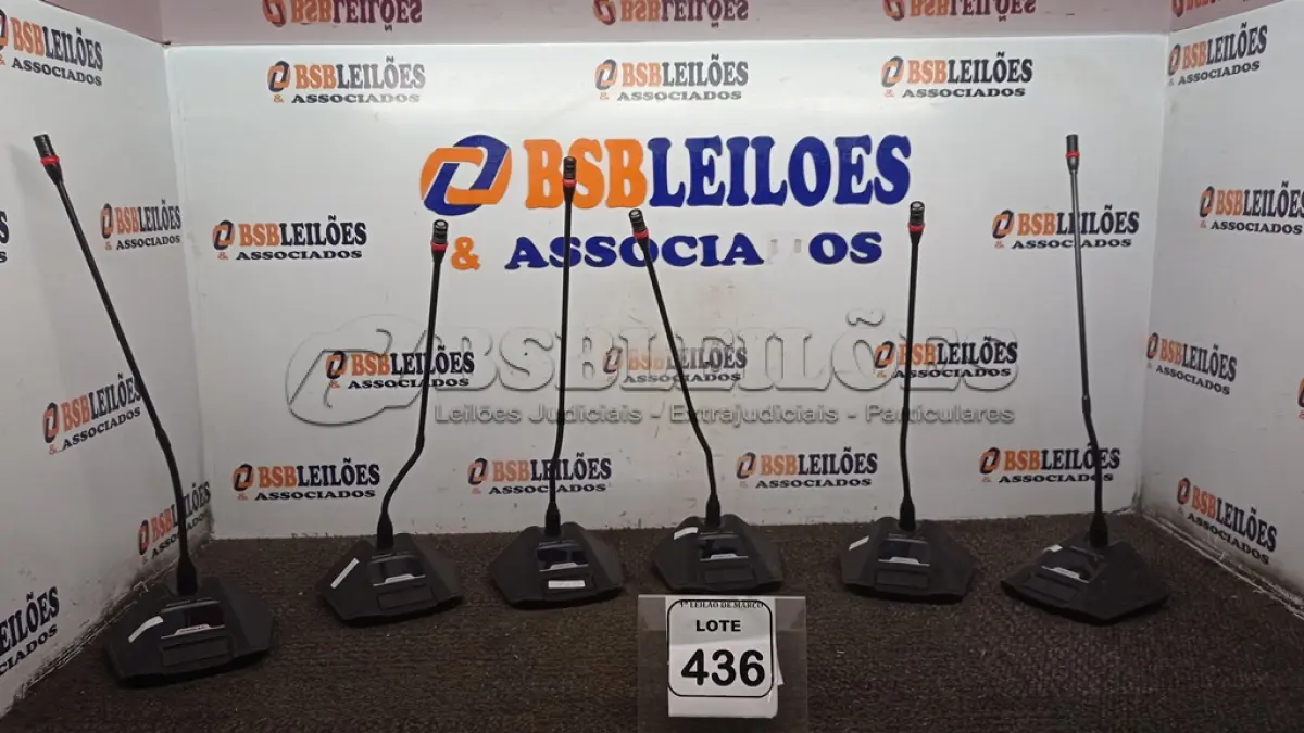 LOTE 436 - 06 MICROFONES DE MESA MODELO KLT16G MARCA KAERSECT. (NO ESTADO) ATENÇÃO! FAZER A VISITAÇÃO ANTES DE ARREMATAR, NÃO SABEMOS SE FUNCIONA, LEILÃO NÃO TEM GARANTIA E NEM DEVOLUÇÃO, SUJEITO A POSSÍVEIS AVARIAS VISÍVEIS/OCULTAS E/OU AUSÊNCIA DE COMPONENTES.