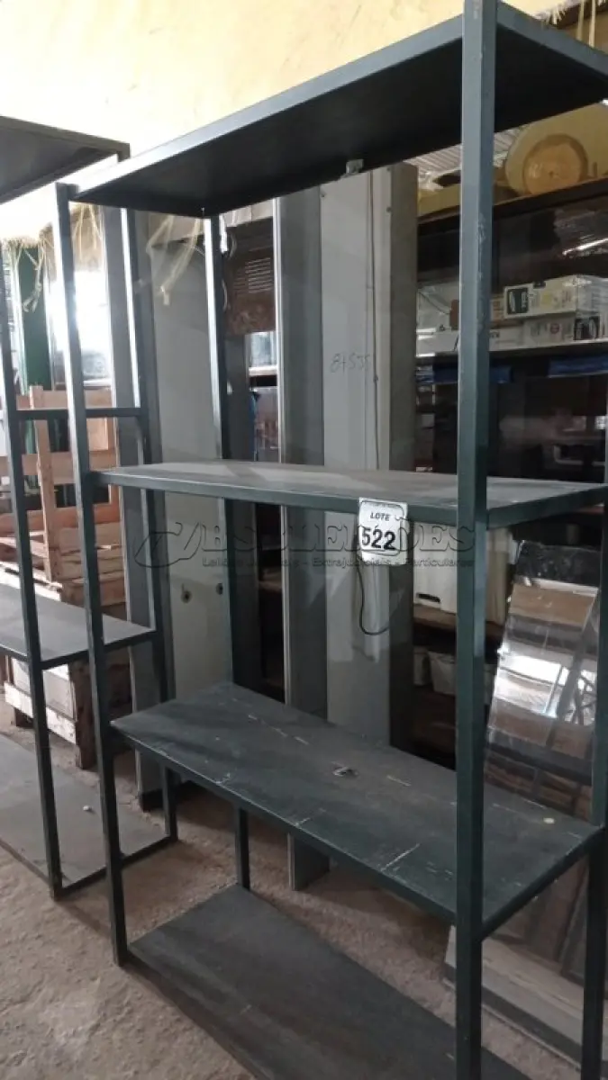 LOTE 522 - 01 ESTANTE DE FERRO DE 1,16X1,98M. (NO ESTADO) ATENÇÃO! FAZER A VISITAÇÃO ANTES DE ARREMATAR, NÃO SABEMOS SE FUNCIONA, LEILÃO NÃO TEM GARANTIA E NEM DEVOLUÇÃO, SUJEITO A POSSÍVEIS AVARIAS VISÍVEIS/OCULTAS E/OU AUSÊNCIA DE COMPONENTES.