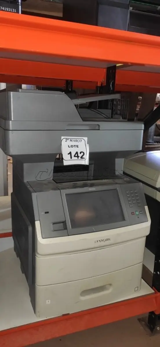 LOTE 142 - 01 IMPRESSORA MODELO X656DE MARCA LEXMARK. (NO ESTADO) ATENÇÃO! FAZER A VISITAÇÃO ANTES DE ARREMATAR, NÃO SABEMOS SE FUNCIONA, LEILÃO NÃO TEM GARANTIA E NEM DEVOLUÇÃO, SUJEITO A POSSÍVEIS AVARIAS VISÍVEIS/OCULTAS E/OU AUSÊNCIA DE COMPONENTES.