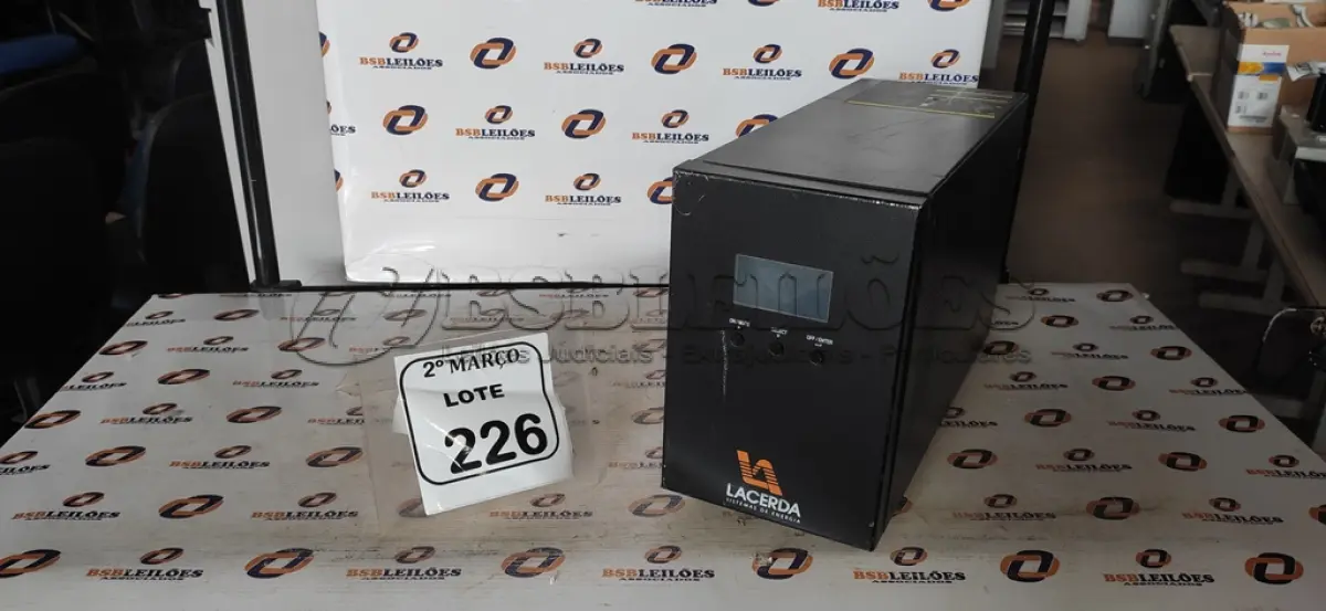LOTE 226 - 01 NOBREAK MARCA LACERDA. (NO ESTADO) ATENÇÃO! FAZER A VISITAÇÃO ANTES DE ARREMATAR, NÃO SABEMOS SE FUNCIONA, LEILÃO NÃO TEM GARANTIA E NEM DEVOLUÇÃO, SUJEITO A POSSÍVEIS AVARIAS VISÍVEIS/OCULTAS E/OU AUSÊNCIA DE COMPONENTES.