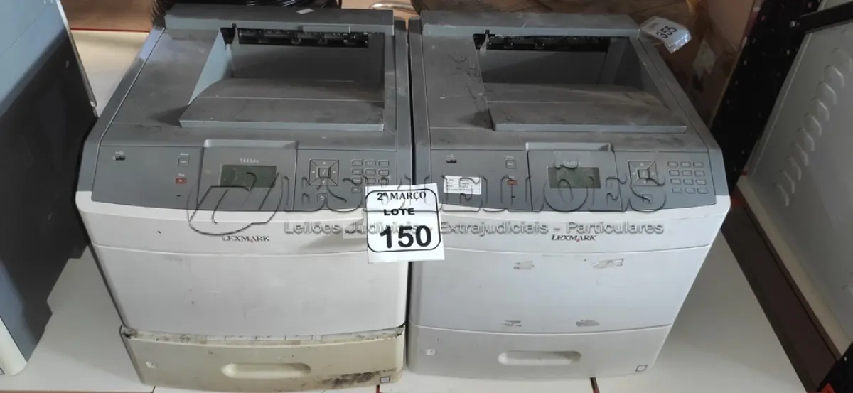 LOTE 150 - 02 IMPRESSORAS MODELO T652DN MARCA LEXMARK. (NO ESTADO) ATENÇÃO! FAZER A VISITAÇÃO ANTES DE ARREMATAR, NÃO SABEMOS SE FUNCIONA, LEILÃO NÃO TEM GARANTIA E NEM DEVOLUÇÃO, SUJEITO A POSSÍVEIS AVARIAS VISÍVEIS/OCULTAS E/OU AUSÊNCIA DE COMPONENTES.