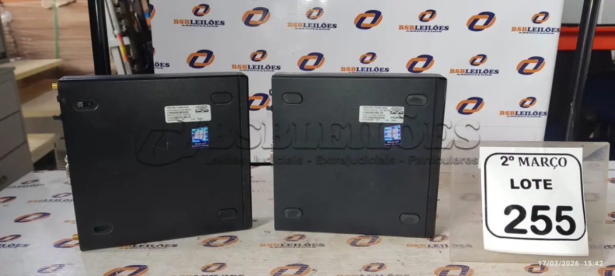 LOTE 255 - 02 MINIS PC MARCA POSITIVO. (NO ESTADO) ATENÇÃO! FAZER A VISITAÇÃO ANTES DE ARREMATAR, NÃO SABEMOS SE FUNCIONA, LEILÃO NÃO TEM GARANTIA E NEM DEVOLUÇÃO, SUJEITO A POSSÍVEIS AVARIAS VISÍVEIS/OCULTAS E/OU AUSÊNCIA DE COMPONENTES.
