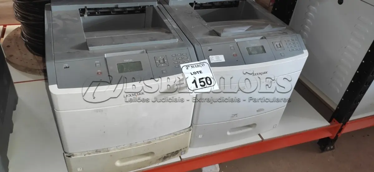 LOTE 150 - 02 IMPRESSORAS MODELO T652DN MARCA LEXMARK. (NO ESTADO) ATENÇÃO! FAZER A VISITAÇÃO ANTES DE ARREMATAR, NÃO SABEMOS SE FUNCIONA, LEILÃO NÃO TEM GARANTIA E NEM DEVOLUÇÃO, SUJEITO A POSSÍVEIS AVARIAS VISÍVEIS/OCULTAS E/OU AUSÊNCIA DE COMPONENTES.