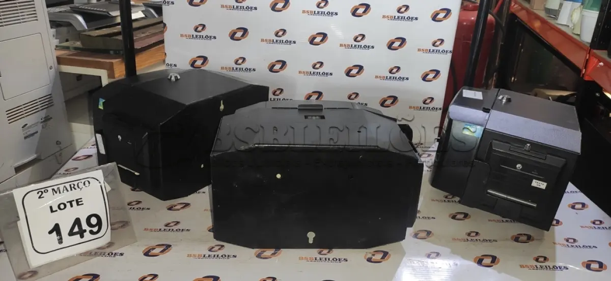 LOTE 149 - 03 RELÓGIOS DE PONTO MARCA HENRY. (NO ESTADO) ATENÇÃO! FAZER A VISITAÇÃO ANTES DE ARREMATAR, NÃO SABEMOS SE FUNCIONA, LEILÃO NÃO TEM GARANTIA E NEM DEVOLUÇÃO, SUJEITO A POSSÍVEIS AVARIAS VISÍVEIS/OCULTAS E/OU AUSÊNCIA DE COMPONENTES.