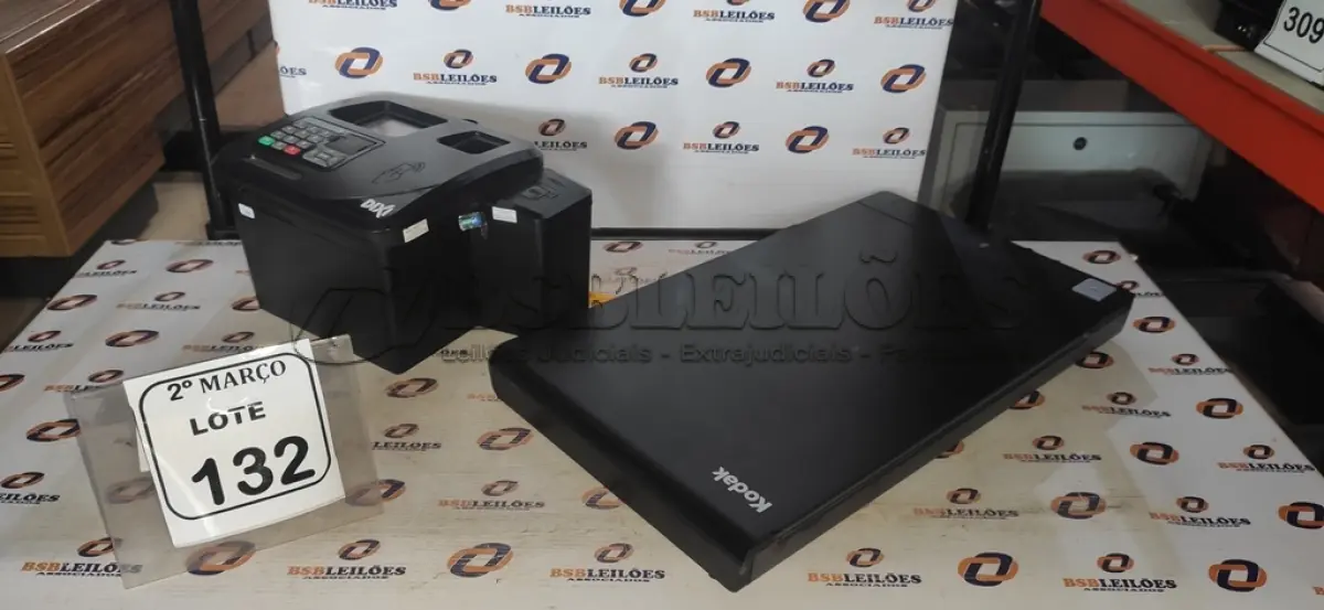 LOTE 132 - 01 RELÓGIO DE PONTO MARCA DIXI E 01 SCANNER MARCA KODAK. (NO ESTADO) ATENÇÃO! FAZER A VISITAÇÃO ANTES DE ARREMATAR, NÃO SABEMOS SE FUNCIONA, LEILÃO NÃO TEM GARANTIA E NEM DEVOLUÇÃO, SUJEITO A POSSÍVEIS AVARIAS VISÍVEIS/OCULTAS E/OU AUSÊNCIA DE COMPONENTES.