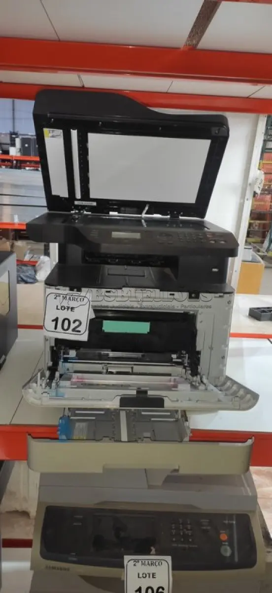 LOTE 102 - 01 IMPRESSORA MULTIFUNCIONAL MODELO CLX-6260FR MARCA SAMSUNG. (NO ESTADO) ATENÇÃO! FAZER A VISITAÇÃO ANTES DE ARREMATAR, NÃO SABEMOS SE FUNCIONA, LEILÃO NÃO TEM GARANTIA E NEM DEVOLUÇÃO, SUJEITO A POSSÍVEIS AVARIAS VISÍVEIS/OCULTAS E/OU AUSÊNCIA DE COMPONENTES.