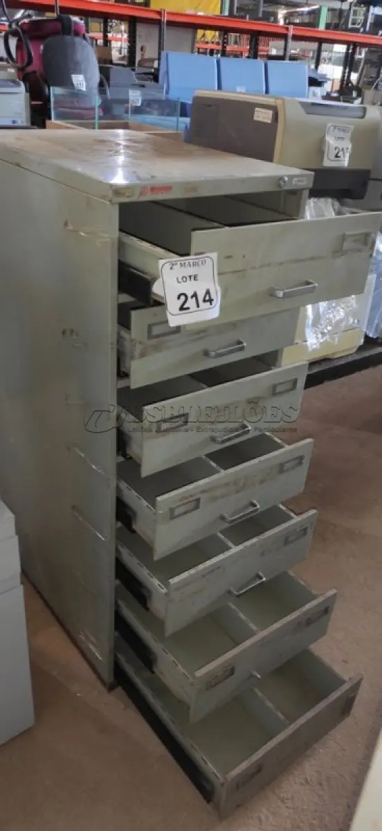 LOTE 214