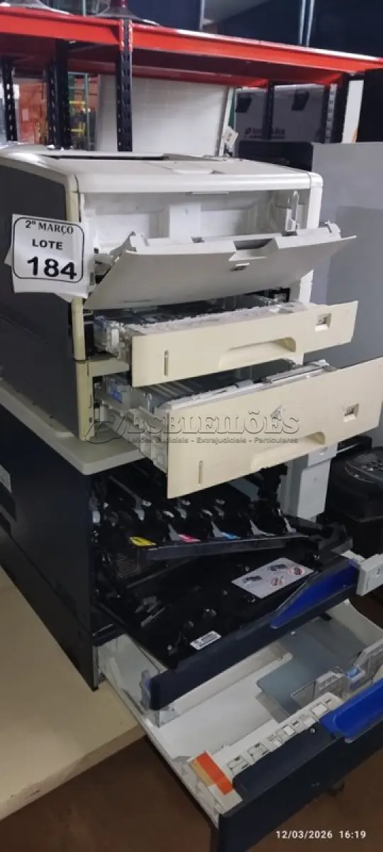 LOTE 184 - 01 IMPRESSORA MULTIFUNCIONAL COLORIDA MODELO LASERJET CP5525 MARCA HP E 01 IMPRESSORA MODELO LASERJET 5200TN MARCA HP. (NO ESTADO) ATENÇÃO! FAZER A VISITAÇÃO ANTES DE ARREMATAR, NÃO SABEMOS SE FUNCIONA, LEILÃO NÃO TEM GARANTIA E NEM DEVOLUÇÃO, SUJEITO A POSSÍVEIS AVARIAS VISÍVEIS/OCULTAS E/OU AUSÊNCIA DE COMPONENTES.