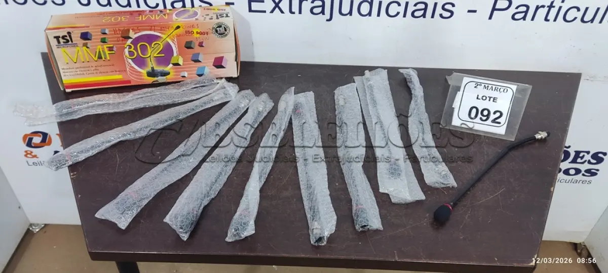 LOTE 092 - 10 HASTE DE MICROFONE DE MESA SEM BASE MARCA TSI. (NO ESTADO) ATENÇÃO! FAZER A VISITAÇÃO ANTES DE ARREMATAR, NÃO SABEMOS SE FUNCIONA, LEILÃO NÃO TEM GARANTIA E NEM DEVOLUÇÃO, SUJEITO A POSSÍVEIS AVARIAS VISÍVEIS/OCULTAS E/OU AUSÊNCIA DE COMPONENTES.