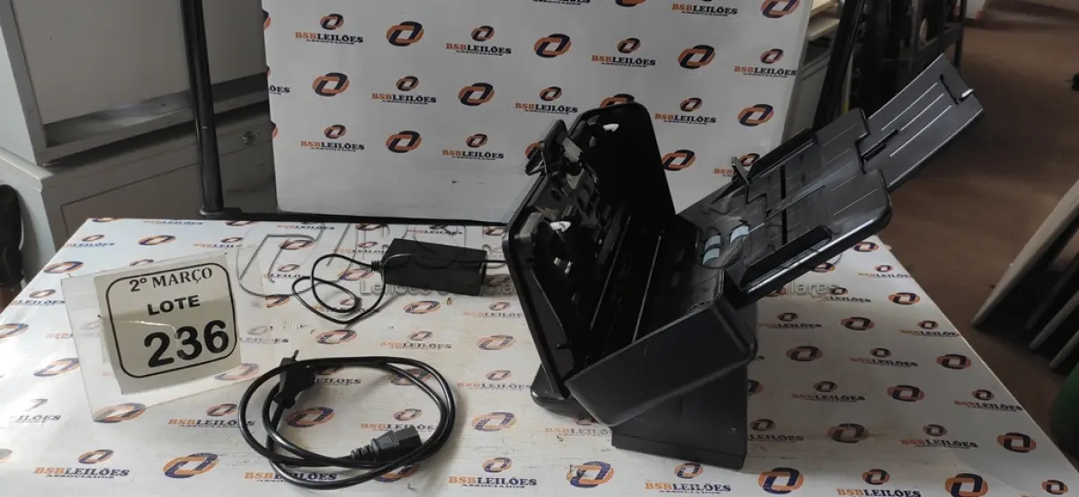 LOTE 236 - 01 SCANNER MODELO I1190 MARCA KODAK COM FONTE. (NO ESTADO) ATENÇÃO! FAZER A VISITAÇÃO ANTES DE ARREMATAR, NÃO SABEMOS SE FUNCIONA, LEILÃO NÃO TEM GARANTIA E NEM DEVOLUÇÃO, SUJEITO A POSSÍVEIS AVARIAS VISÍVEIS/OCULTAS E/OU AUSÊNCIA DE COMPONENTES.