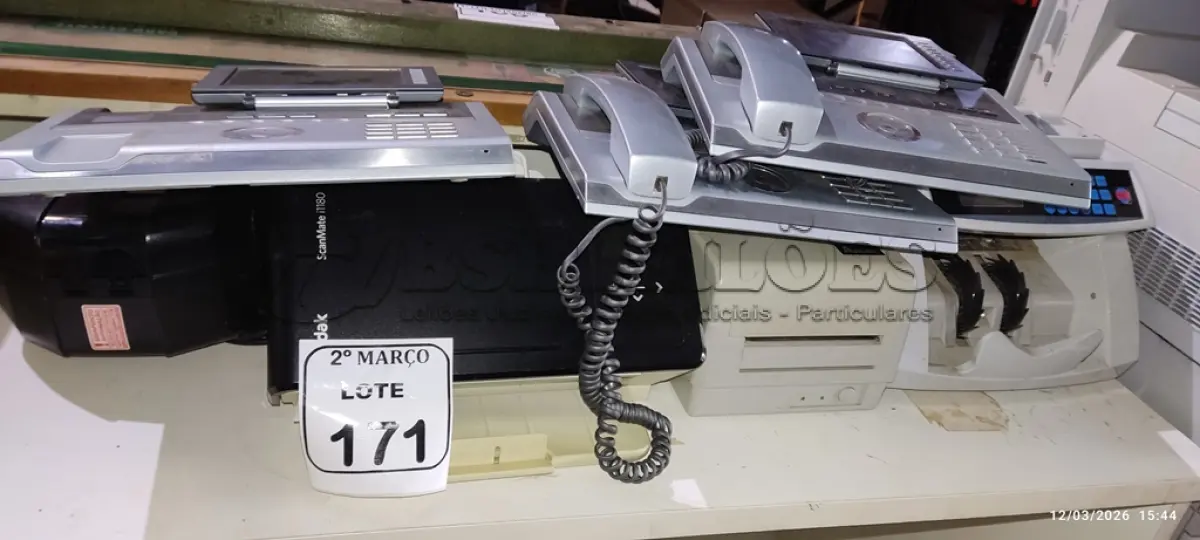 LOTE 171 - 01 SCANNERS MARCA KODAK, 01 RELÓGIO DE PONTO, 01 IMPRESSORA DE CUPOM, 01 MÁQUINA DE CONTA CÉDULA E 03 APARELHOS DE TELEFONE IP. (NO ESTADO) ATENÇÃO! FAZER A VISITAÇÃO ANTES DE ARREMATAR, NÃO SABEMOS SE FUNCIONA, LEILÃO NÃO TEM GARANTIA E NEM DEVOLUÇÃO, SUJEITO A POSSÍVEIS AVARIAS VISÍVEIS/OCULTAS E/OU AUSÊNCIA DE COMPONENTES.