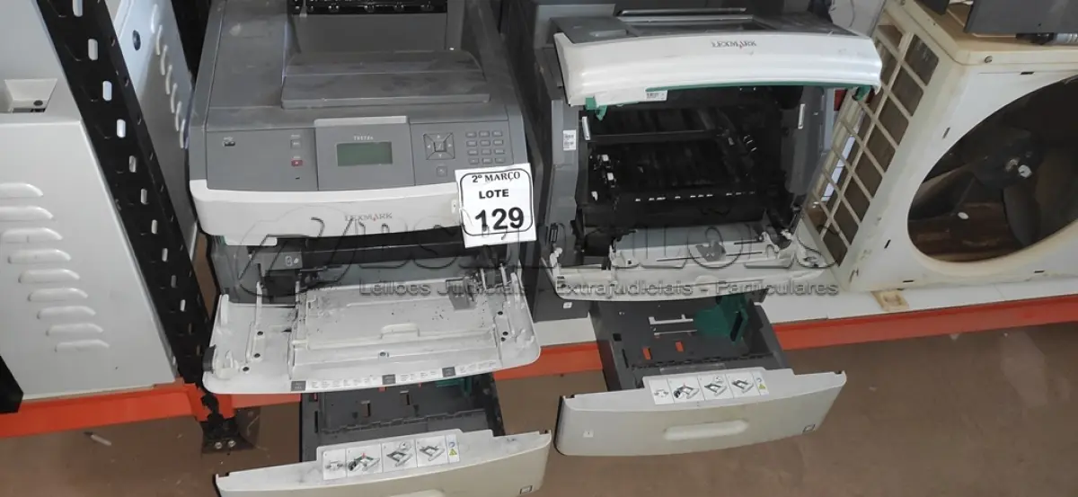 LOTE 129 - 02 IMPRESSORAS SENDO 01 MULTIFUNCIONAL MARCA LEXMARK. (NO ESTADO) ATENÇÃO! FAZER A VISITAÇÃO ANTES DE ARREMATAR, NÃO SABEMOS SE FUNCIONA, LEILÃO NÃO TEM GARANTIA E NEM DEVOLUÇÃO, SUJEITO A POSSÍVEIS AVARIAS VISÍVEIS/OCULTAS E/OU AUSÊNCIA DE COMPONENTES.